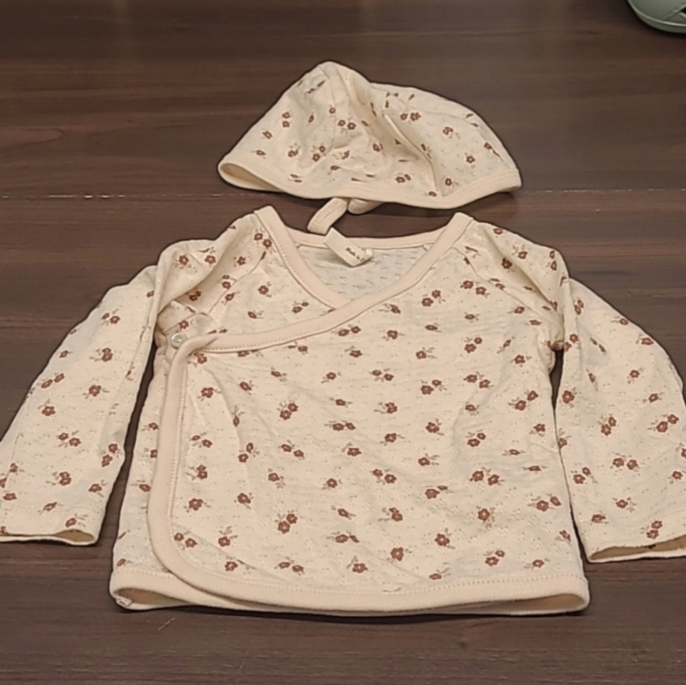 Quincy Mae Floral Pointelle Knit Wrap Top/ Bonnet/ Swaddle Set